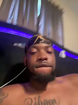 blackdiesel0 online show from April 2026 07:40:01 PM