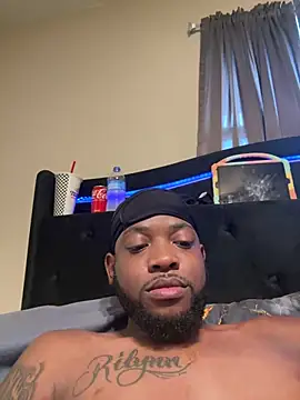 blackdiesel0 online show from April 2026 07:32:01 PM