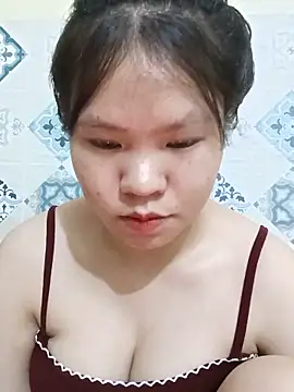 Seraphinahh online show from May 2026 03:53:02 PM