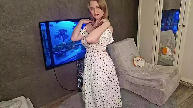 Gloria Smithh online show from May 2026 04:54:02 PM