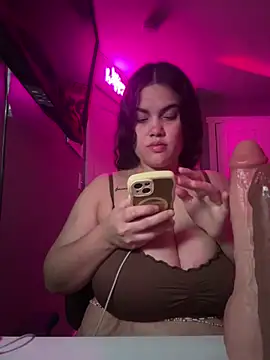 Islandmamita online show from June 2026 04:46:01 AM
