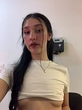 NickieCute- online show from April 2026 10:14:01 PM