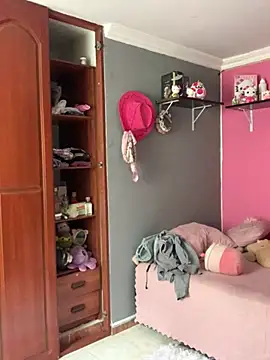 NickieCute- online show from May 2026 08:45:02 PM
