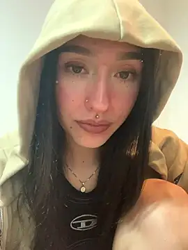 NickieCute- online show from May 2026 08:23:01 PM