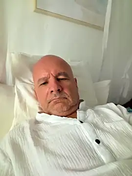 mannohmann5 online show from June 2026 10:26:01 AM