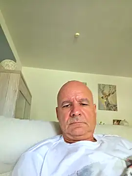 mannohmann5 online show from June 2026 03:28:01 PM