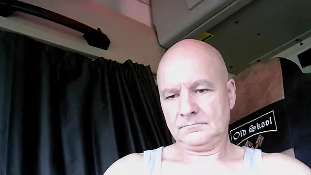 mannohmann5 online show from April 2026 06:02:01 PM