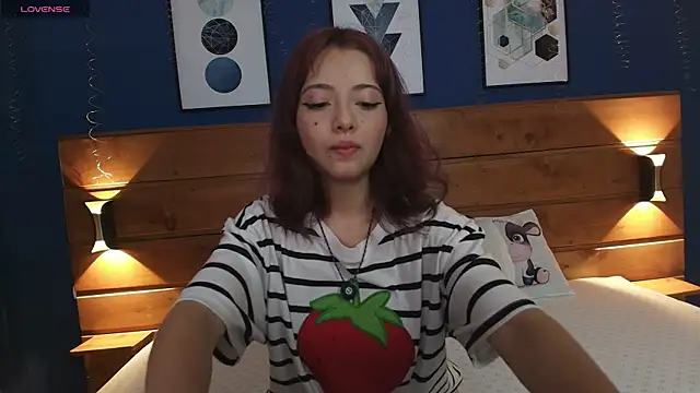 lily reeds online show from June 2026 07:47:01 PM