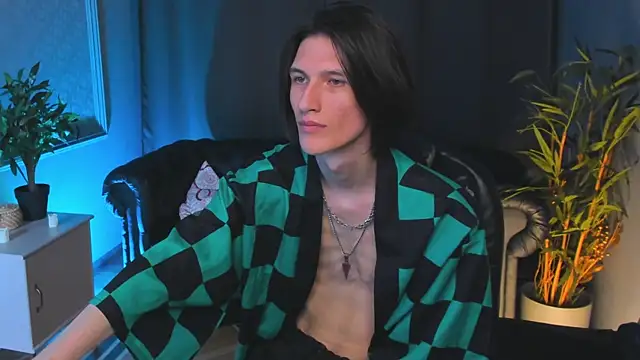 Klaude Jam online show from April 2026 06:23:01 PM