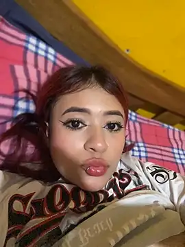 sara2512 online show from April 2026 10:10:02 PM