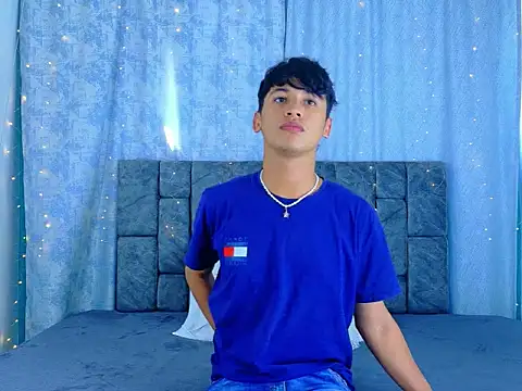 IhanKing online show from May 2026 07:00:01 PM