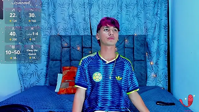 Snapshot of IhanKing chatting on June 2026 07:45:01 PM IhanKing online show from June 2026 07:45:01 PM