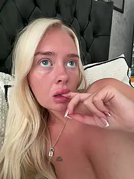 Snapshot of Vanillaheavennn chatting on July 2026 09:17:01 AM Vanillaheavennn online show from July 2026 09:17:01 AM