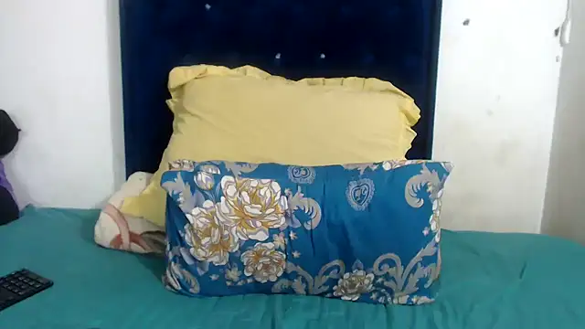 NAUGHTYNATASHAXX34 online show from May 2026 12:14:02 PM