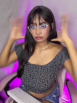 ALISSA SMITH  online show from June 2026 03:23:01 AM