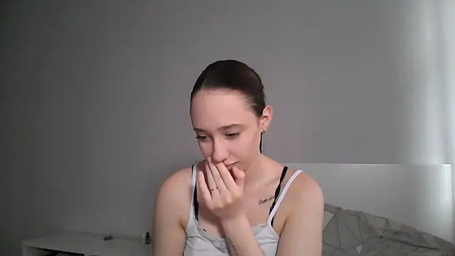 Snapshot of DarkMirel chatting on May 2026 12:10:01 PM DarkMirel online show from May 2026 12:10:01 PM