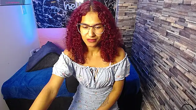 molly bianco online show from April 2026 10:04:01 PM