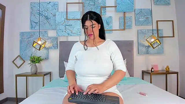 Snapshot of alexia_summer chatting on May 2026 01:14:01 PM alexia summer online show from May 2026 01:14:01 PM