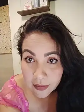 jade rossie online show from May 2026 03:58:02 AM