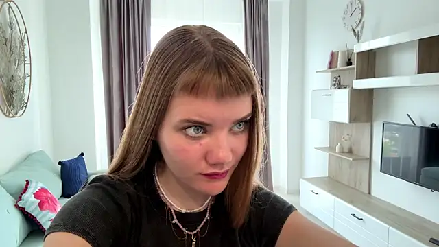 Snapshot of doana_bebriti chatting on July 2026 12:02:01 PM doana bebriti online show from July 2026 12:02:01 PM
