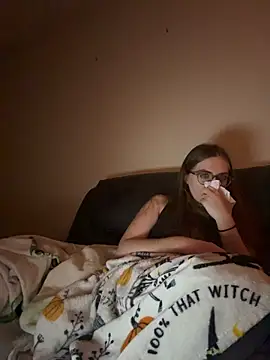 Snapshot of prettykitttty chatting on April 2026 05:58:01 AM prettykitttty online show from April 2026 05:58:01 AM