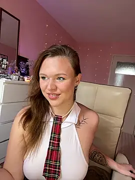SweetLikaaa online show from June 2026 03:20:02 PM
