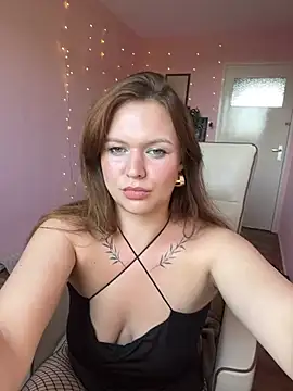 SweetLikaaa online show from July 2026 04:06:02 PM