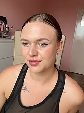 Snapshot of SweetLikaaa chatting on May 2026 05:08:02 PM SweetLikaaa online show from May 2026 05:08:02 PM