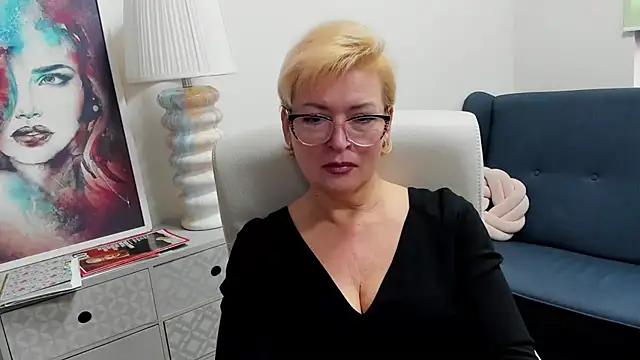 luna xfantasy online show from April 2026 06:42:01 AM