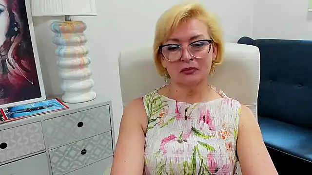 luna xfantasy online show from May 2026 06:33:02 AM