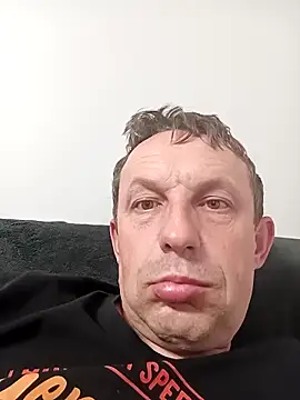 Snapshot of Miro9 chatting on April 2026 09:30:01 PM Miro9 online show from April 2026 09:30:01 PM