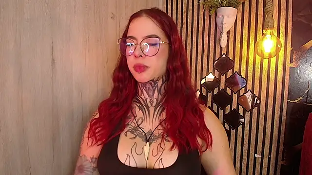 Atenea Red online show from June 2026 12:32:02 AM