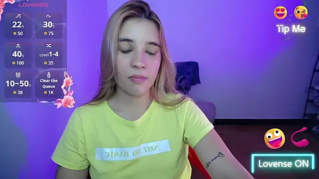 Snapshot of Ambar_lynn01 chatting on June 2026 08:07:02 PM Ambar lynn01 online show from June 2026 08:07:02 PM