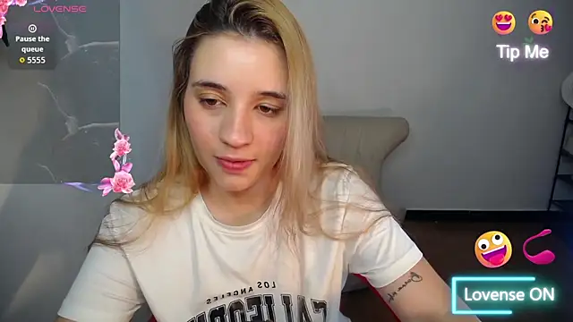 Snapshot of Ambar_lynn01 chatting on June 2026 08:14:02 PM Ambar lynn01 online show from June 2026 08:14:02 PM