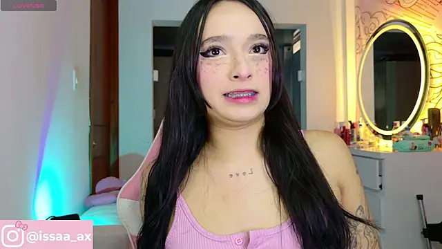 Snapshot of issa_dolly chatting on July 2026 09:25:01 PM issa dolly online show from July 2026 09:25:01 PM