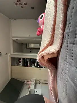 Snapshot of pazzuttraa chatting on April 2026 03:50:02 PM pazzuttraa online show from April 2026 03:50:02 PM