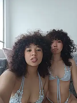 Chloe and Violeta online show from July 2026 04:36:02 PM