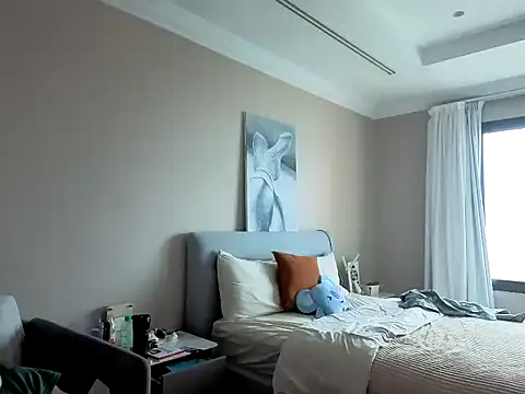 iClouddotcum online show from April 2026 05:32:02 AM