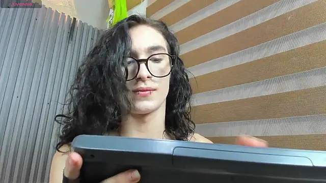 Shammy rosse online show from June 2026 07:46:01 PM