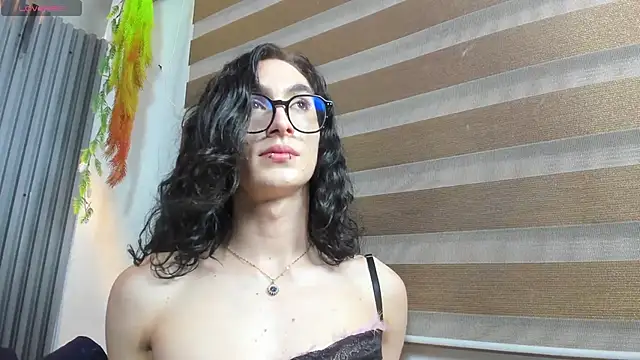 Snapshot of Shammy_rosse chatting on June 2026 10:00:02 PM Shammy rosse online show from June 2026 10:00:02 PM
