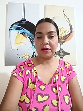 Snapshot of Silvana2927 chatting on June 2026 06:19:02 AM Silvana2927 online show from June 2026 06:19:02 AM