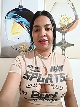 Silvana2927 online show from May 2026 06:52:01 AM
