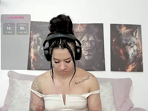 AngelMartinss online show from May 2026 04:01:01 PM