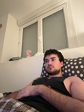 Weanny online show from April 2026 04:45:01 PM