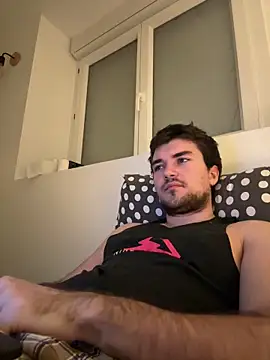 Weanny online show from April 2026 07:47:01 PM