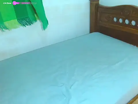 LuigiLuxs online show from May 2026 01:02:01 AM