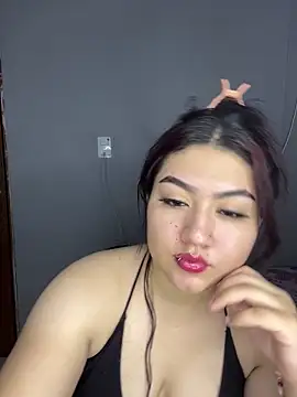 Snapshot of Mia2024 chatting on April 2026 02:29:02 AM Mia2024 online show from April 2026 02:29:02 AM