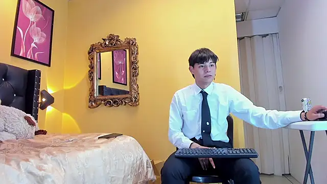 luckk  online show from May 2026 04:43:02 AM