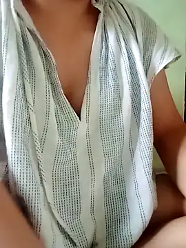 Snapshot of coupleshow21 chatting on April 2026 07:09:02 AM coupleshow21 online show from April 2026 07:09:02 AM