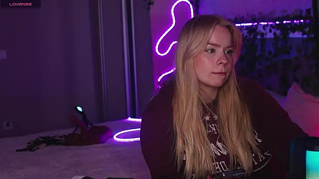 LisaLove3 online show from April 2026 08:54:01 AM